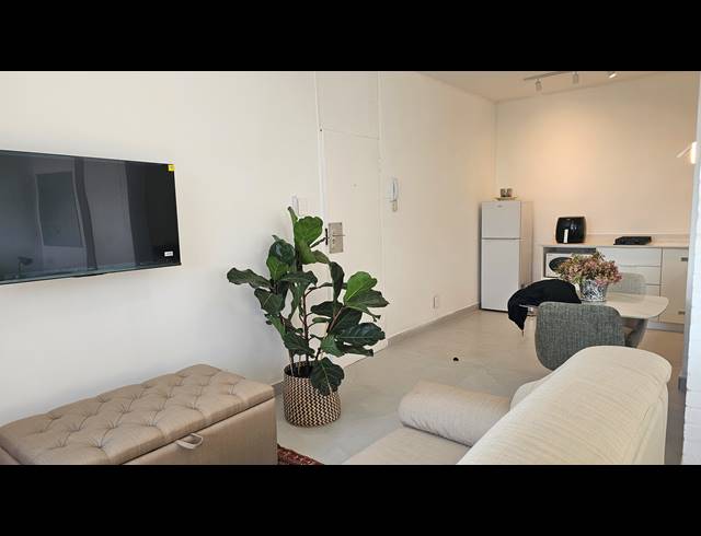 0.5 BEDROOM STUDIO APARTMENT TO LET IN GARDENS